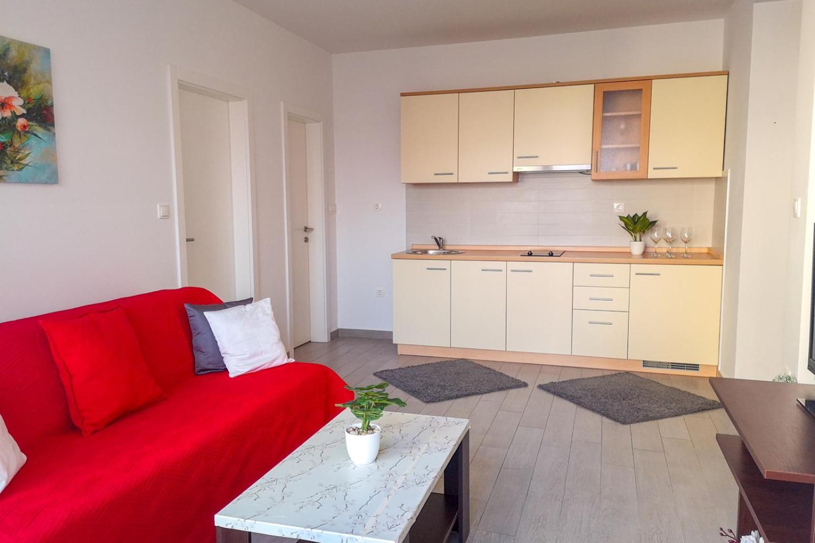 Apartments Yoko Новаля Екстер'єр фото