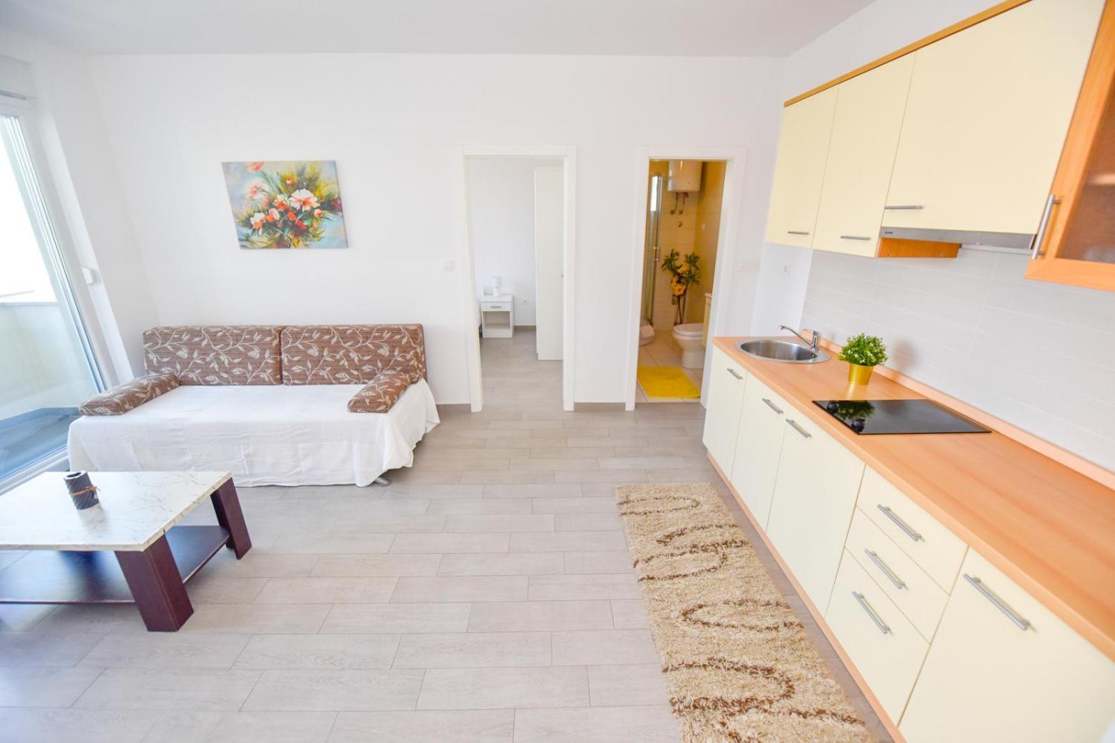 Apartments Yoko Новаля Екстер'єр фото
